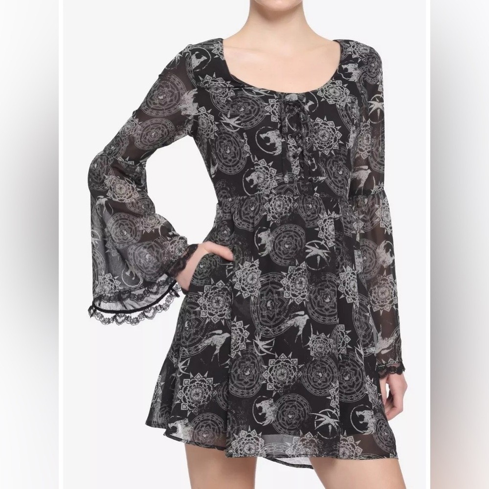 Hot Topic The Witcher Yennefer Dress Medium